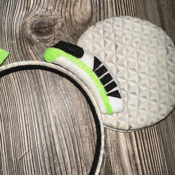 Disney Epcot Monorail Countries Mickey Mouse Ears Handmade
Soft Comfortable … - Picture 3 of 6